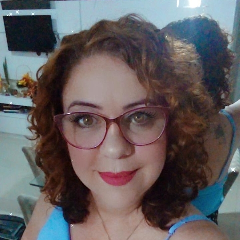 Daniela Brum - Instabio | Linkbio