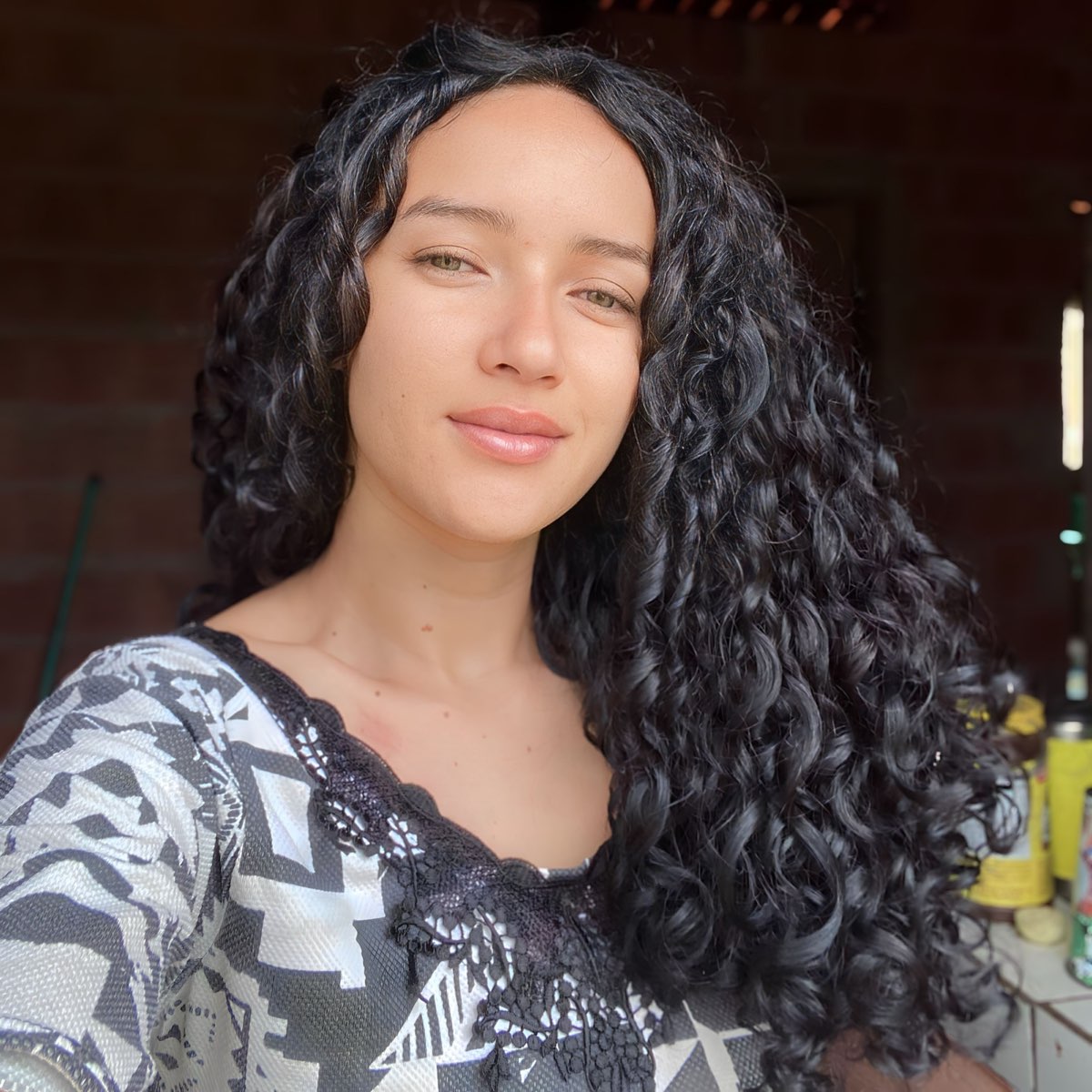 Mayra indica Linkbio Instabio