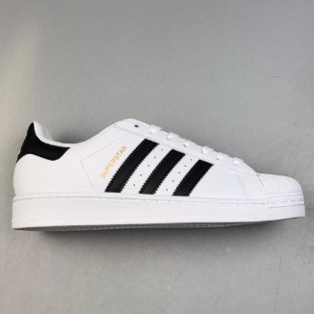ADIDAS总
