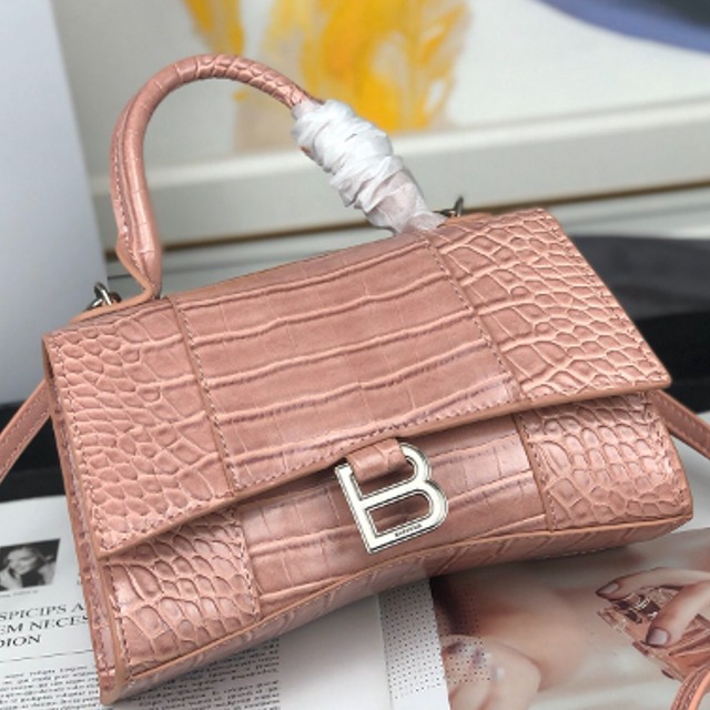 Balenciaga（巴黎世家）